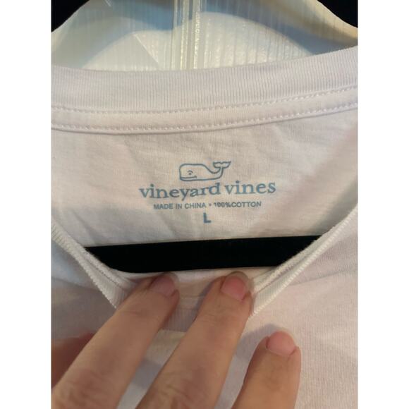 Vineyard Vines white Basketball whale long sleeve t-shirt, Size L - Picture 5 of 5